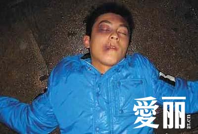 陈冠希被当众殴打