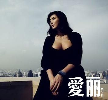女主播A紧急就医