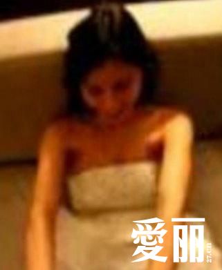 女主播A不堪忍受连番轰炸